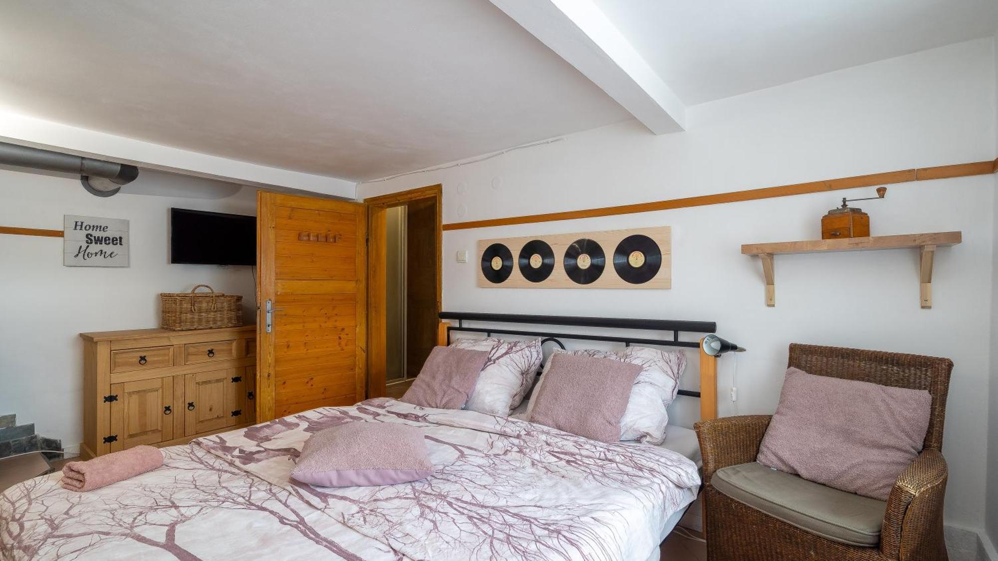 Apartman Karin Rovensko pod Troskami Εξωτερικό φωτογραφία